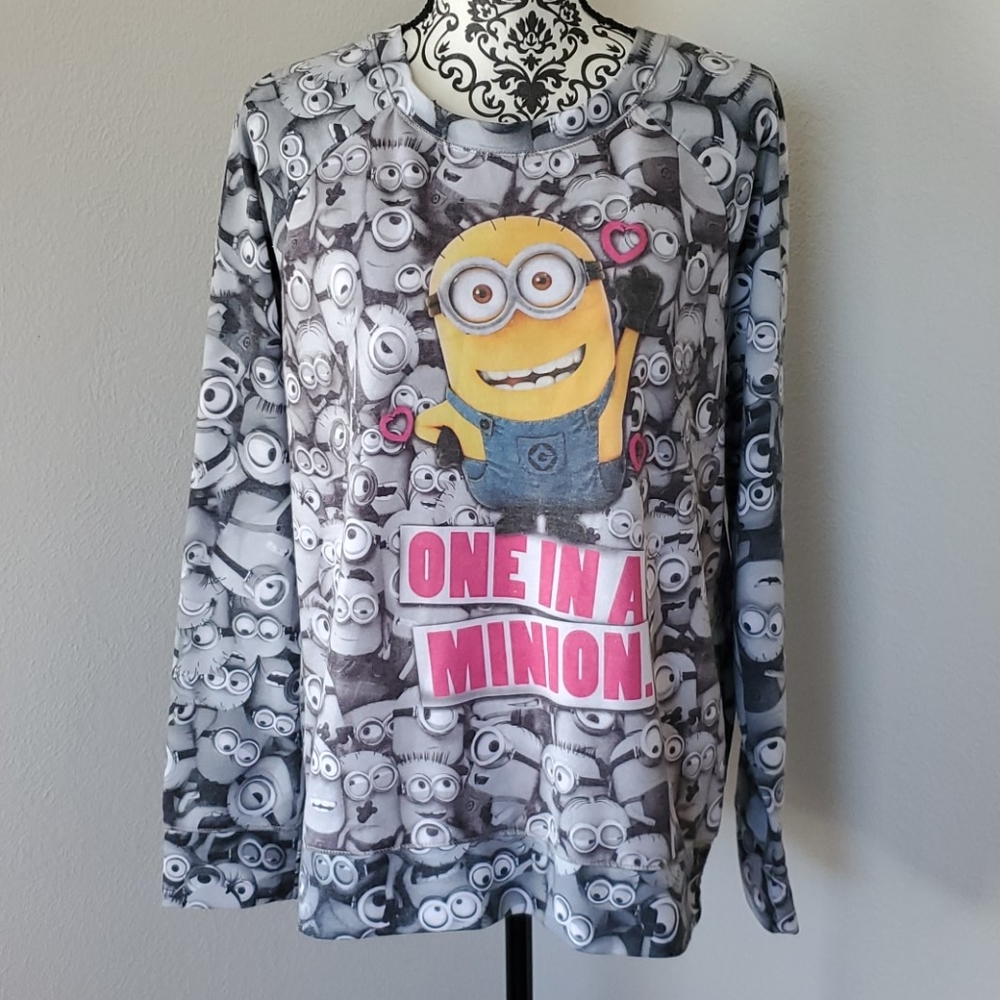 Despicable Me Minion Made size XL sweater